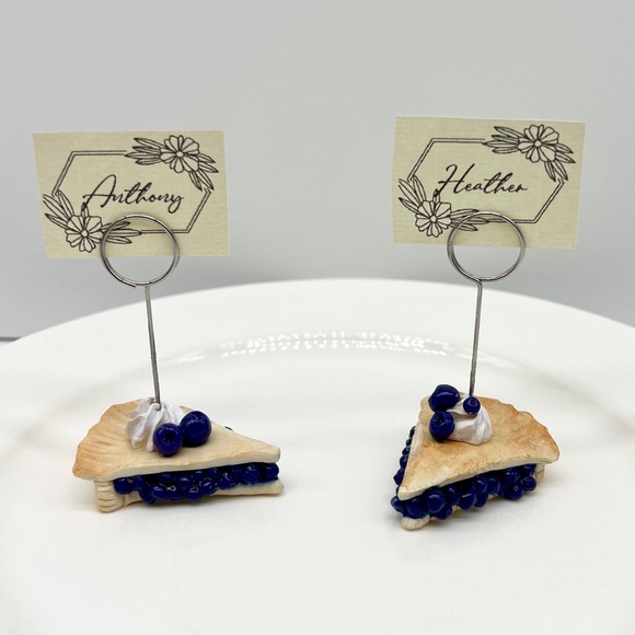 Blueberry Pie Place Card Holders - Set of 2 Hand-Sculpted Table Setting Decor - Picture 2 of 10